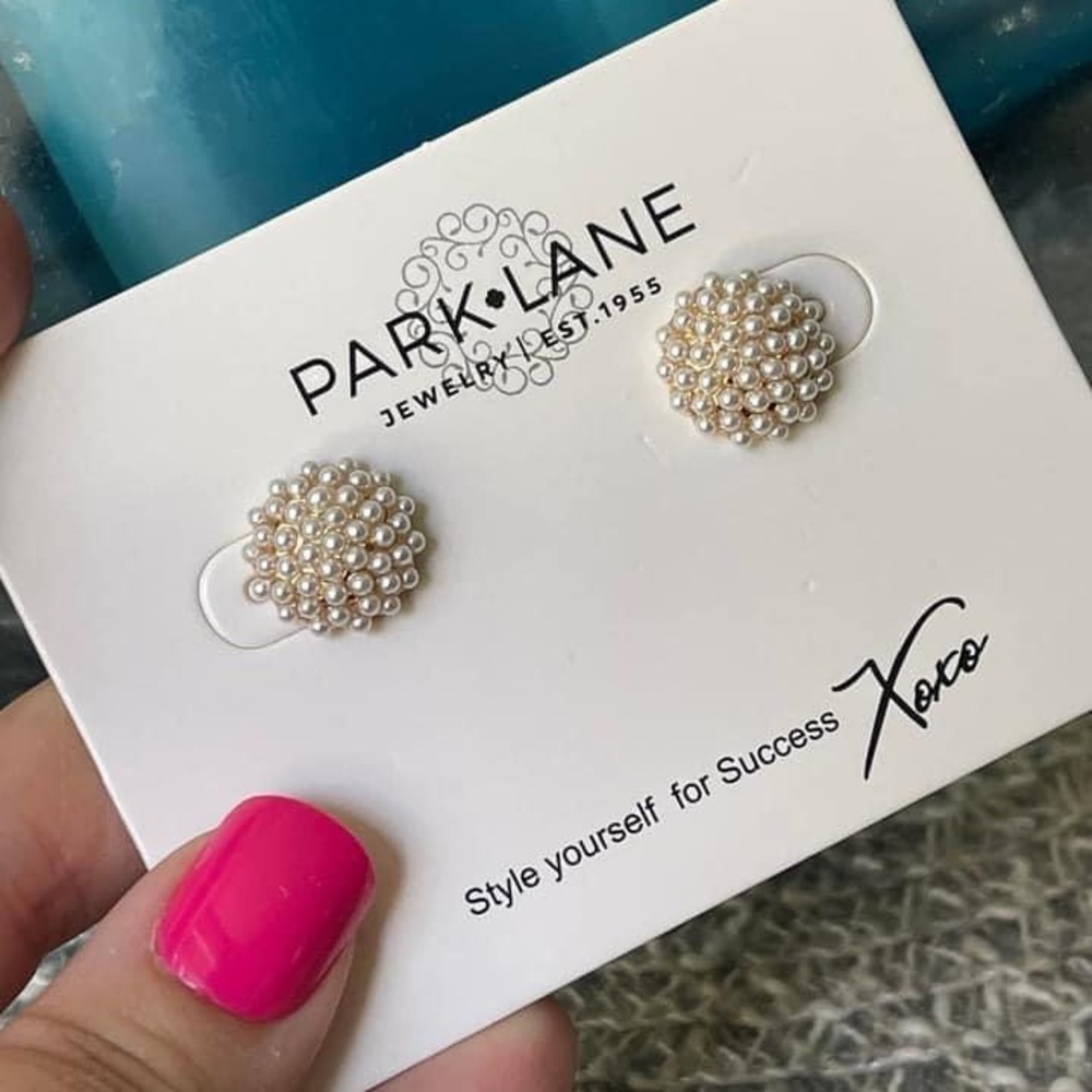 SWEET PEA EARRINGS